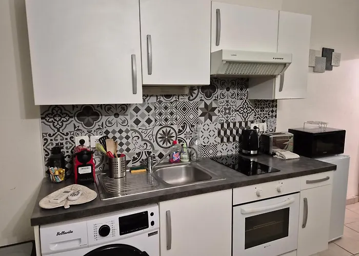 La Parenthese Carcassonnaise - 4 Voyageurs - Terrasse - Proche Cite Medievale Carcassonne