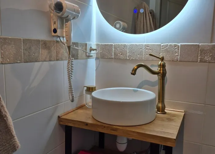 La Parenthese Carcassonnaise - 4 Voyageurs - Terrasse - Proche Cite Medievale Carcassonne