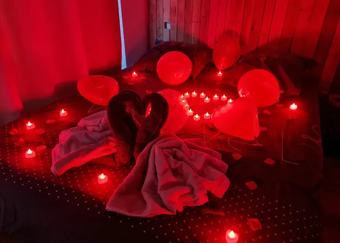 Apartament La Parenthese Carcassonnaise - 4 Voyageurs - Terrasse - Proche Cite Medievale