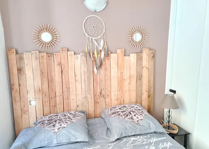 La Parenthese Carcassonnaise - 4 Voyageurs - Terrasse - Proche Cite Medievale Apartament *