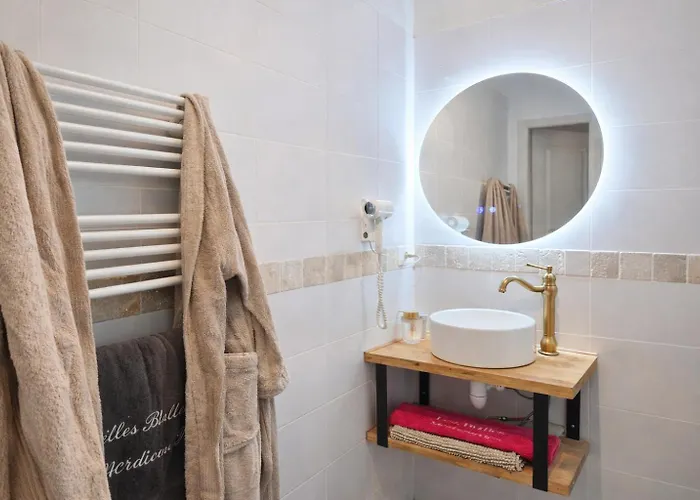 La Parenthese Carcassonnaise - 4 Voyageurs - Terrasse - Proche Cite Medievale